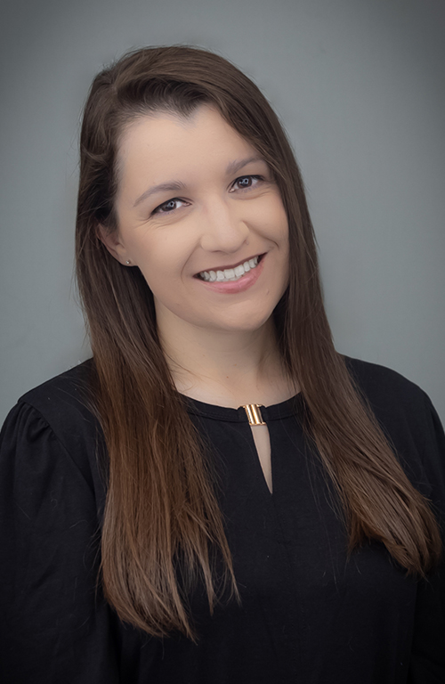 Headshot of Paralegal alumna Holly Attaway