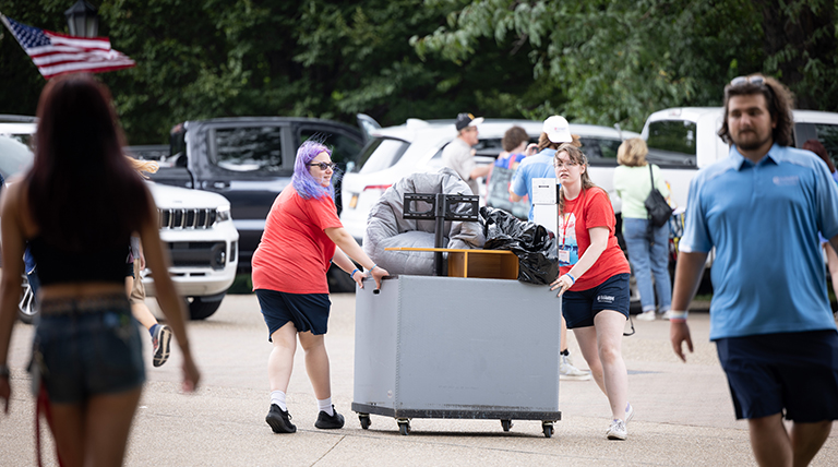 New Student Move-In at Duquesne 2023